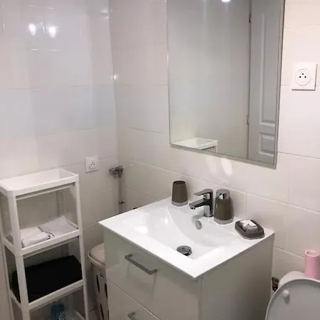 Le Petit Apartment